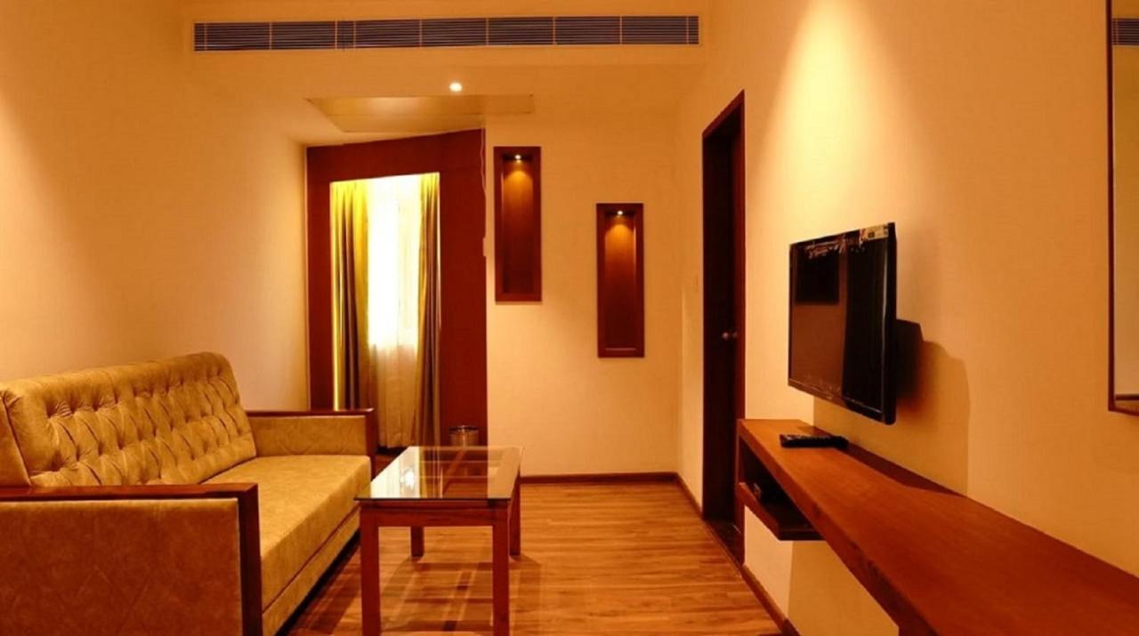 Dass Regency Thrissur Exterior photo