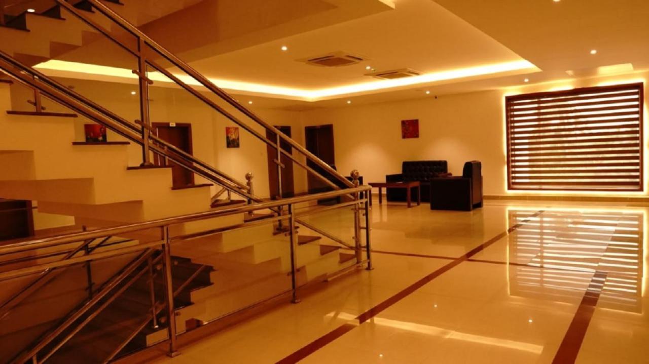 Dass Regency Thrissur Exterior photo